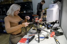 Волонтери збирають і тестують ударні дрони