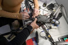 Волонтери збирають і тестують ударні дрони