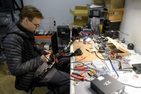 Волонтери збирають і тестують ударні дрони