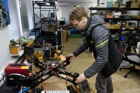 Волонтери збирають і тестують ударні дрони