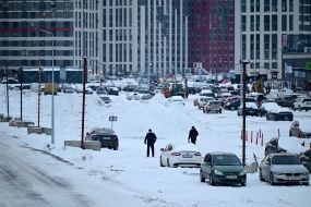 Городской пейзаж с новой жилой застройкой в ​​Киеве