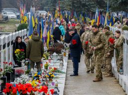 Flower-laying ceremony on the Hill of Glory in Uzhhorod