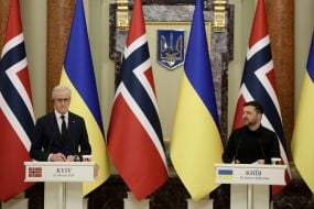 Владимир Зеленский и Йонас Гар Стере