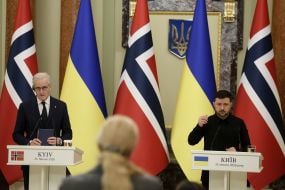 Владимир Зеленский и Йонас Гар Стере