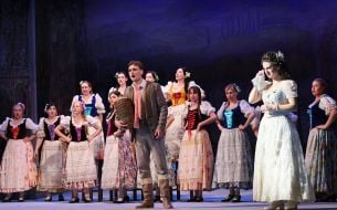 Комическая опера «Любовный напиток» во Львове