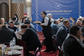 Iftar at the Ar-Rahma Mosque in Kyiv