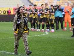 Servicewoman Yulia Naumenko performed the first symbolic blow