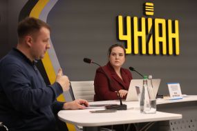 Petro Oleschuk, Vira Yastrebova