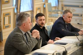 Volodymyr Zelenskyy, Serhiy Kyslytsia, Ihor Zhovkva