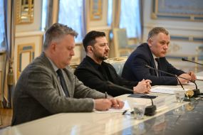 Volodymyr Zelenskyy, Serhiy Kyslytsia, Ihor Zhovkva