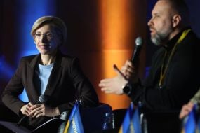 Iryna Vereshchuk, Oleh Synyehubov