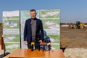 Виталий Кондратов