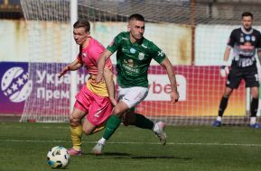 Игровой момент матча