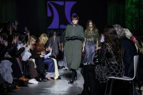 A fashion show by the UPSLOWUSE brand