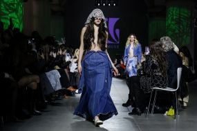 A fashion show by the UPSLOWUSE brand