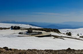 Фундаментная плита под ветряной электрогенератор на Полонине Руна