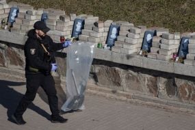 Уламки дрона впали біля монумента Незалежності на Майдані в Києві