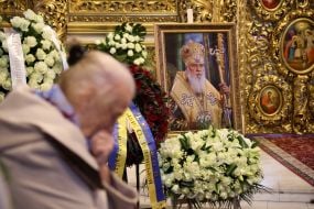 Прощання з патріархом Філаретом у Свято-Михайлівському соборі в Києві