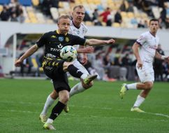 Футбол. ФК «Рух» (Львів) – ФК «ЛНЗ» (Черкаси), 1:2