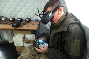 Военная подготовка военнослужащих на одном из полигонов учебного центра ВСУ