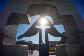 Memorial sign to the victims of the Holodomor of 1932-1933 on Mykhailivska Square in Kyiv
