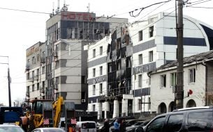 Поврежденные в результате ракетной атаки отели в Киеве