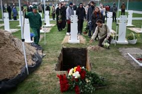 Funeral service of military man, famous comedian and screenwriter Artur Petrov