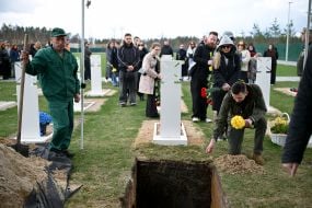 Funeral service of military man, famous comedian and screenwriter Artur Petrov