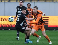 Игровой момент матча