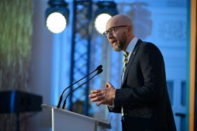 Арсеній Яценюк