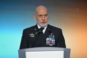 Адмірал Джузеппе Каво Драґоне