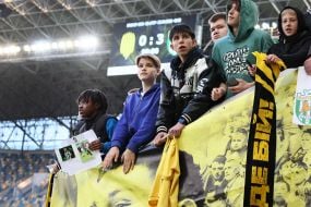 Вболівальники на трибунах