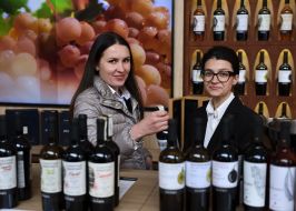 Фестиваль українського вина та фермерських продуктів