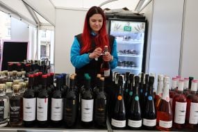 Фестиваль українського вина та фермерських продуктів