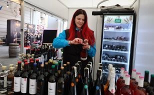 Фестиваль українського вина та фермерських продуктів