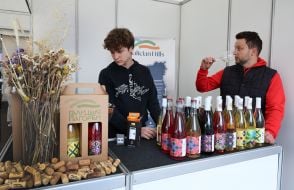 Фестиваль українського вина та фермерських продуктів