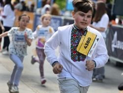 Маленькі бігуни долають дистанцію