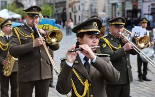 City trumpeters perform "Melody of the City"