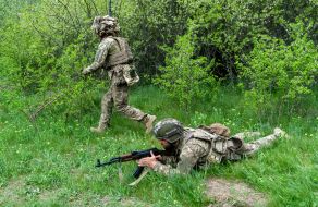 Базовая военная подготовка рекрутов 58-й ОМПБр на полигоне в Харьковской области