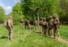 Базовая военная подготовка рекрутов 58-й ОМПБр на полигоне в Харьковской области