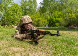 Базовая военная подготовка рекрутов 58-й ОМПБр на полигоне в Харьковской области