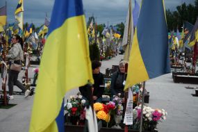 Аллея почетных захоронений на Берковецком кладбище
