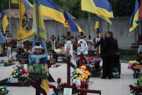 Аллея почетных захоронений на Берковецком кладбище