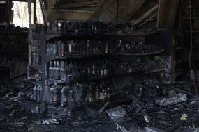 Последствия попадания ракеты в АЗС в Киеве