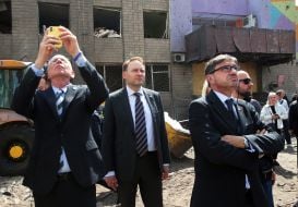 Over 60 heads of diplomatic missions visited the house in the Darnytskyi district of Kyiv that was hit by a Russian missile