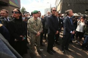Over 60 heads of diplomatic missions visited the house in the Darnytskyi district of Kyiv that was hit by a Russian missile