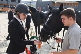 Соревнования по преодолению препятствий “EQUICOR КРАСНЫЕ МАКИ”