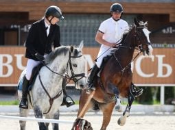 Соревнования по преодолению препятствий “EQUICOR КРАСНЫЕ МАКИ”
