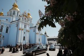 Farewell ceremony for sisters Lyubava and Vera Yakovlev in Kyiv