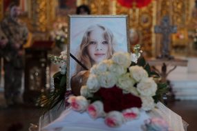 Farewell ceremony for sisters Lyubava and Vera Yakovlev in Kyiv
